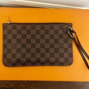 Louis Vuitton Neverfull Damier Ebene MM Pochette